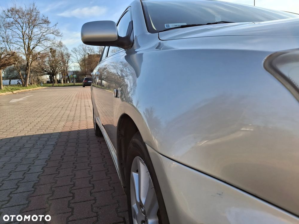 Toyota Avensis 1.8 VVT-i Sol - 6