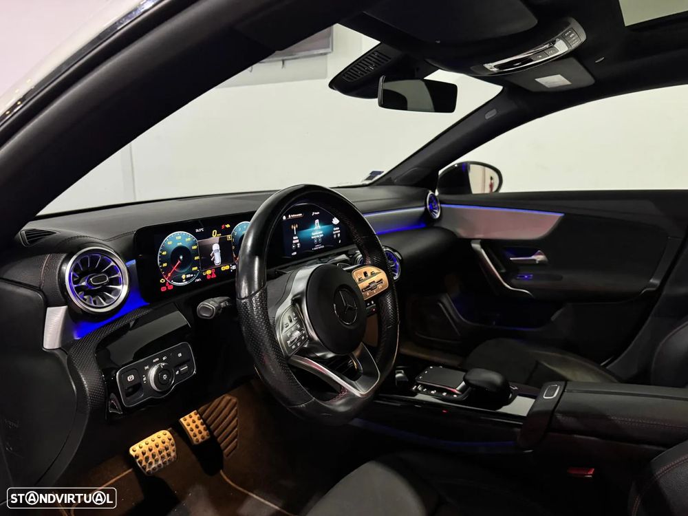 Mercedes-Benz A 250 e AMG Line - 11