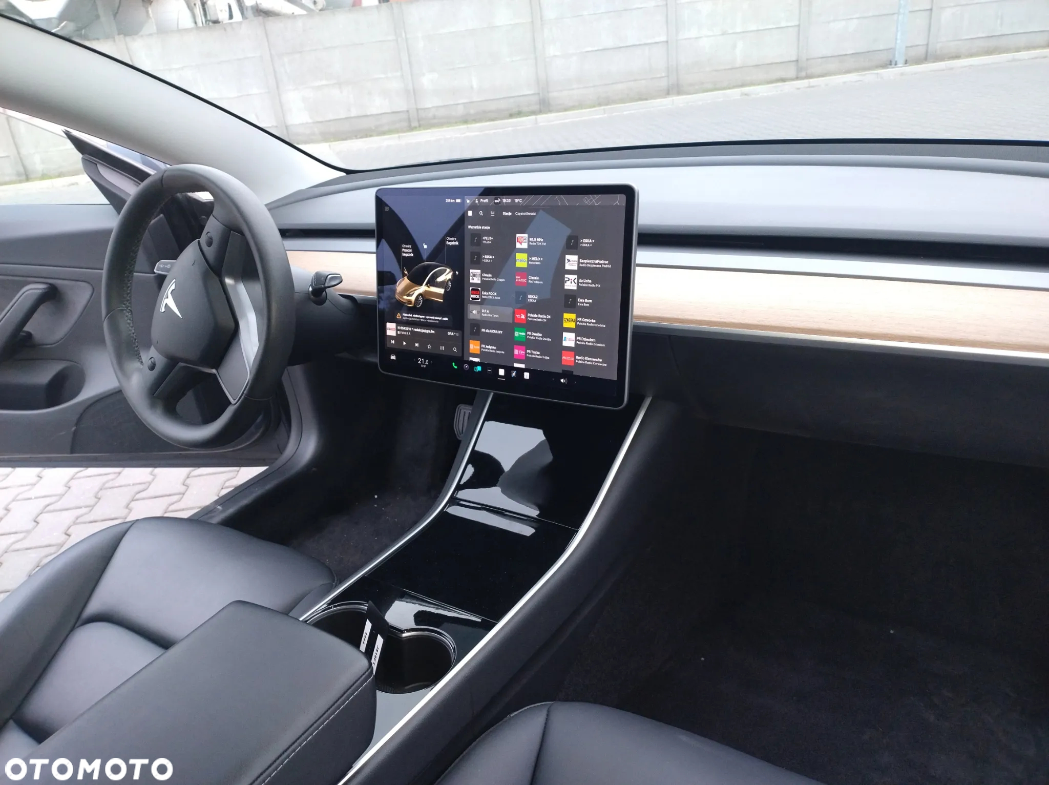 Tesla Model 3 Standard Reichweite Plus Hinterradantrieb - 12