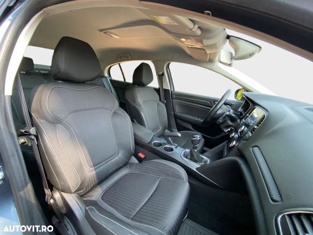 Renault Megane TCe GPF Zen - 9