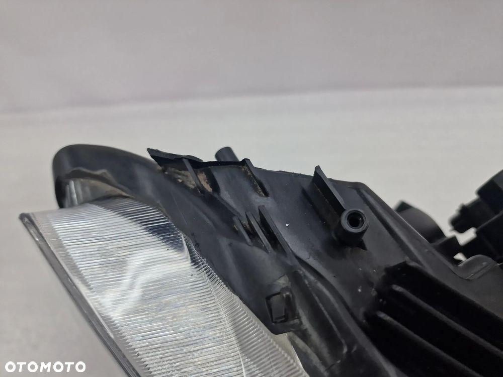PEUGEOT 301 12- PRAWA LAMPA PRZEDNIA PRZÓD , NR 9675138980 , NR AUKCJI LA264 - 10