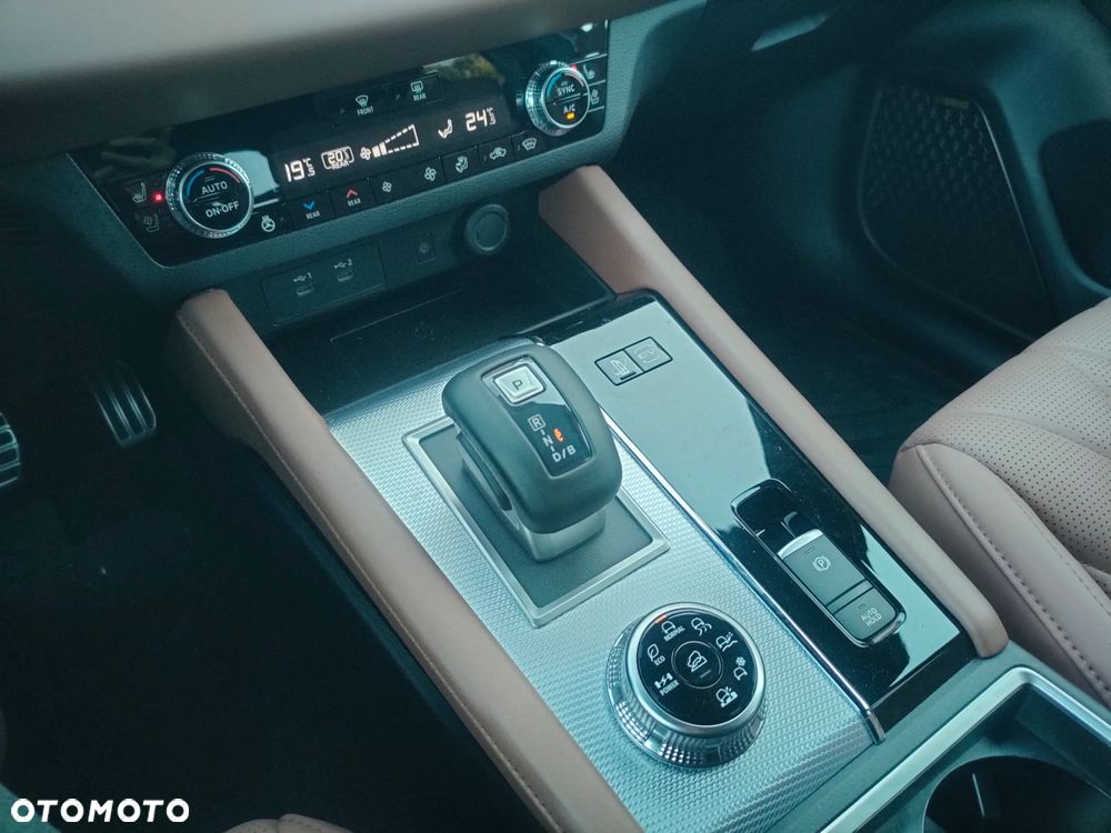 Mitsubishi Outlander PHEV Instyle Plus - 12