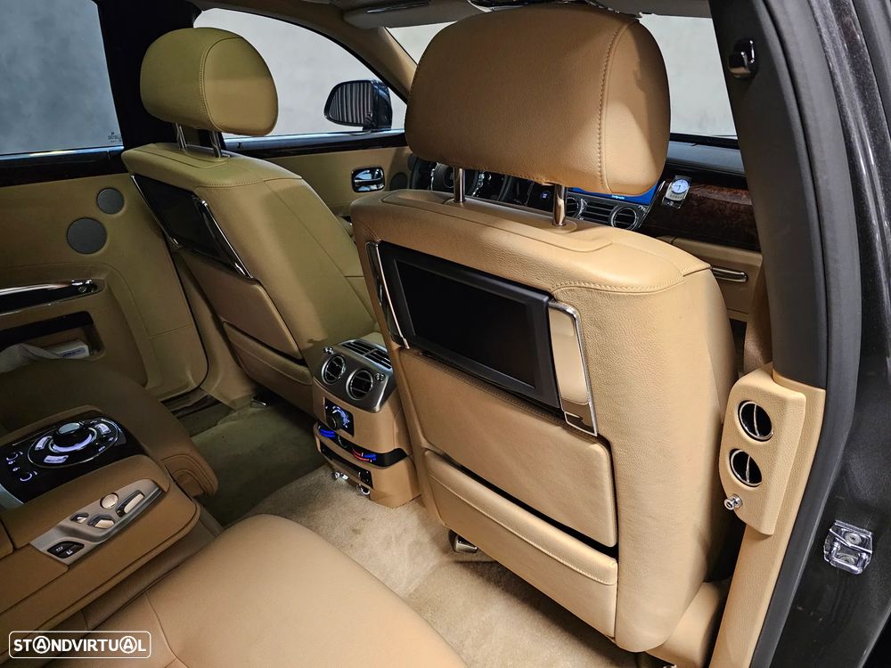 Rolls Royce Ghost - 43
