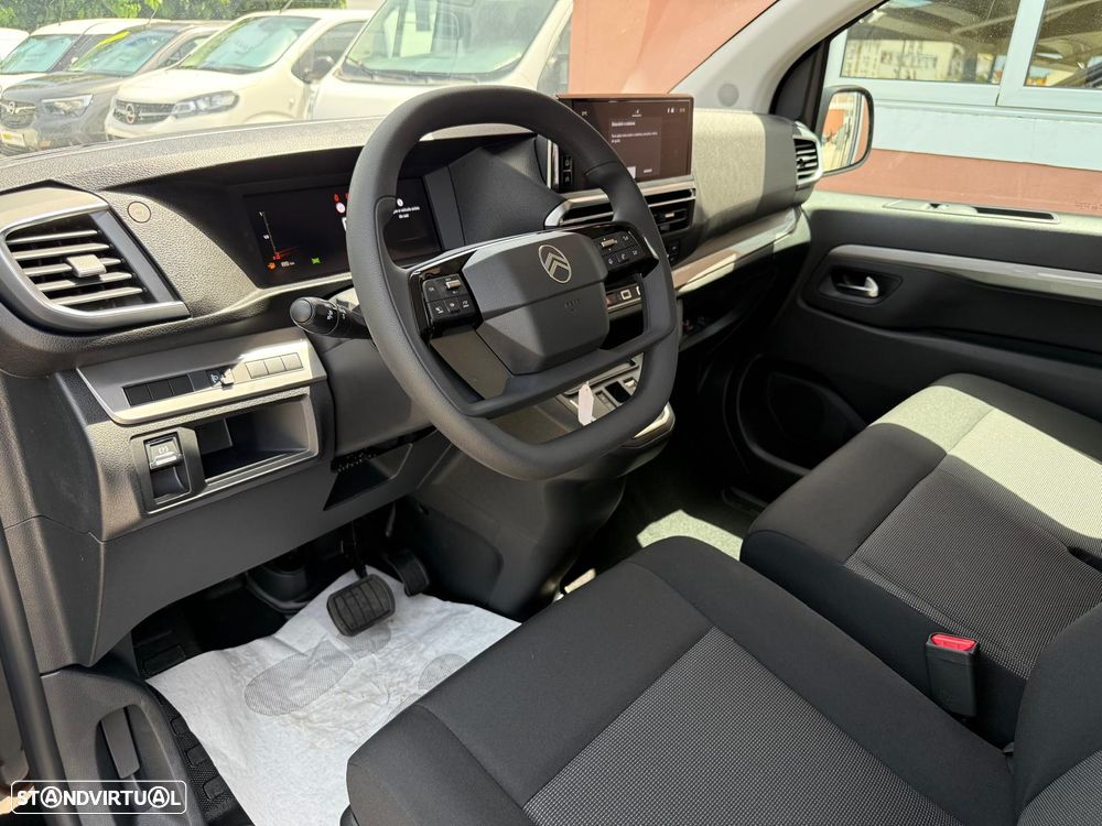 Citroën Spacetourer - 13