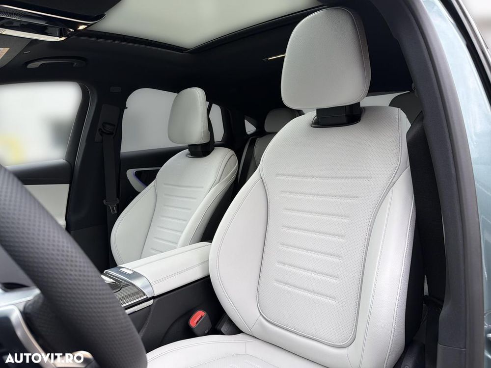 Mercedes-Benz GLC Coupe 300 e 4Matic 9G-TRONIC AMG Line Advanced - 13