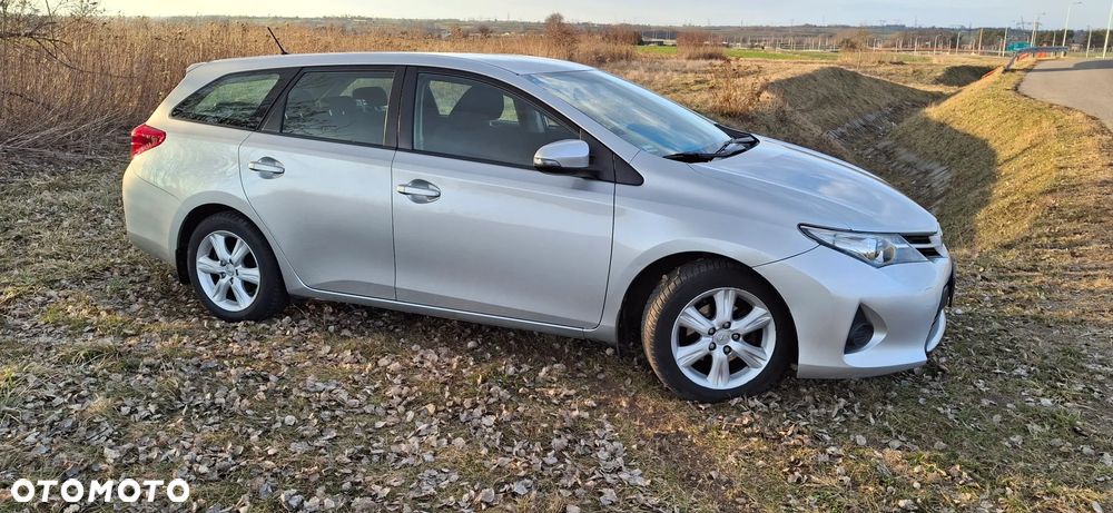 Toyota Auris 1.4 D-4D Comfort - 23