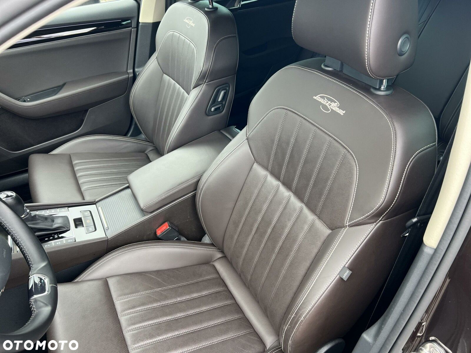 Skoda Superb 2.0 TSI 4x4 L&K DSG - 19