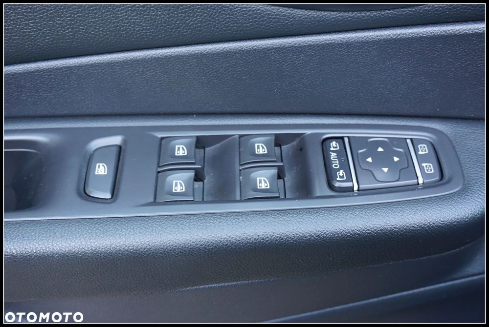 Renault Captur ENERGY TCe 90 Start&Stop Luxe - 16