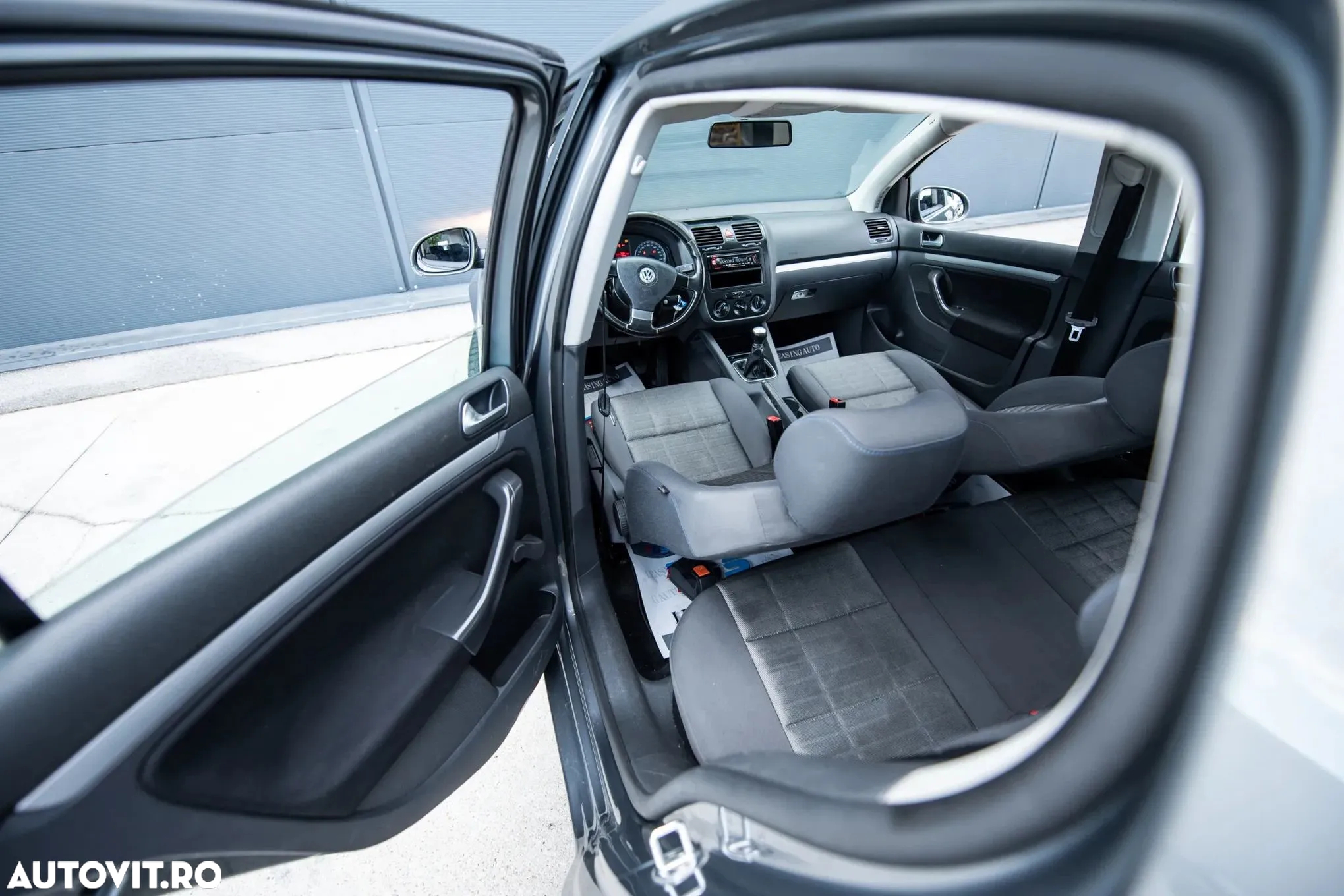 Volkswagen Golf 1.9 TDI Trendline - 12