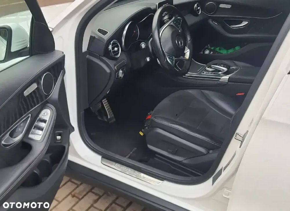 Mercedes-Benz GLC - 10