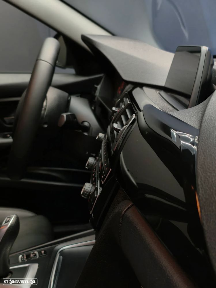 BMW 318 d Aut. Sport Line - 21