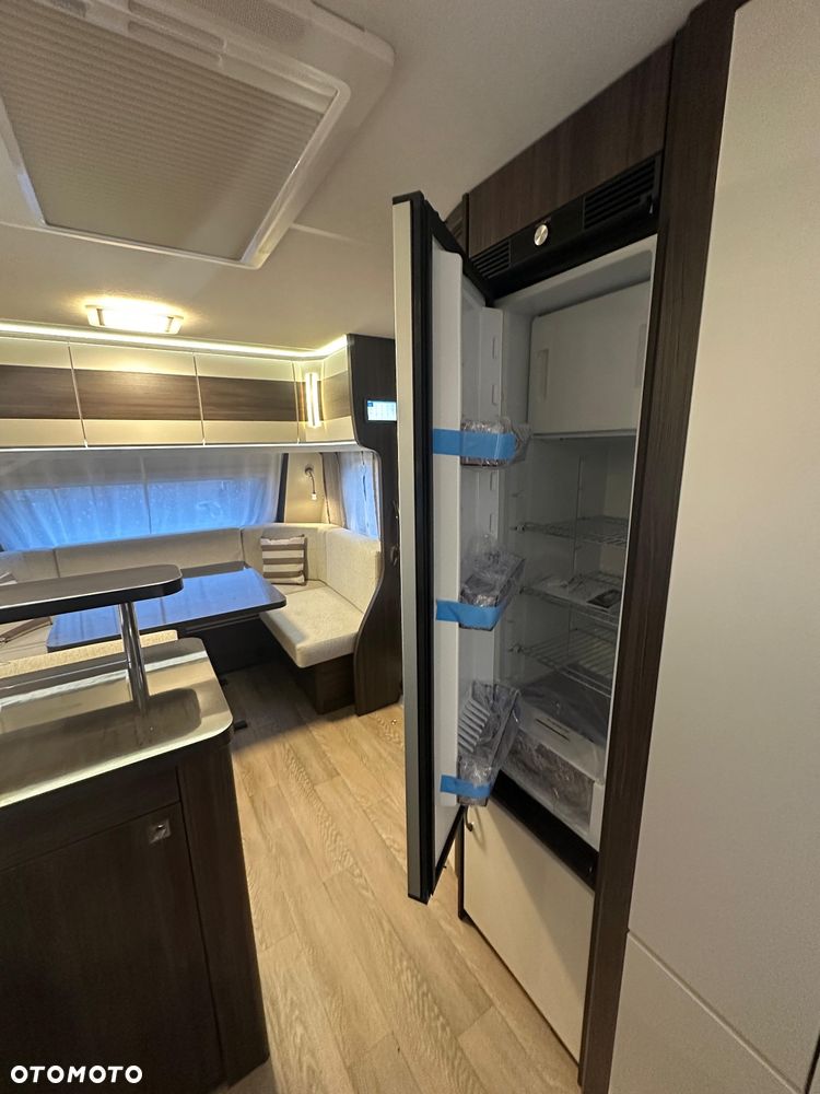 Hobby 560 FC PRESTIGE - 12