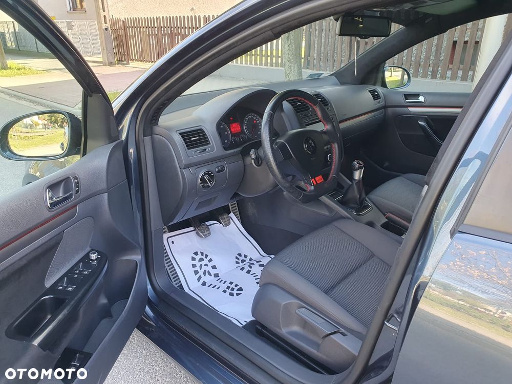 Volkswagen Golf 1.9 TDI GT Sport - 11