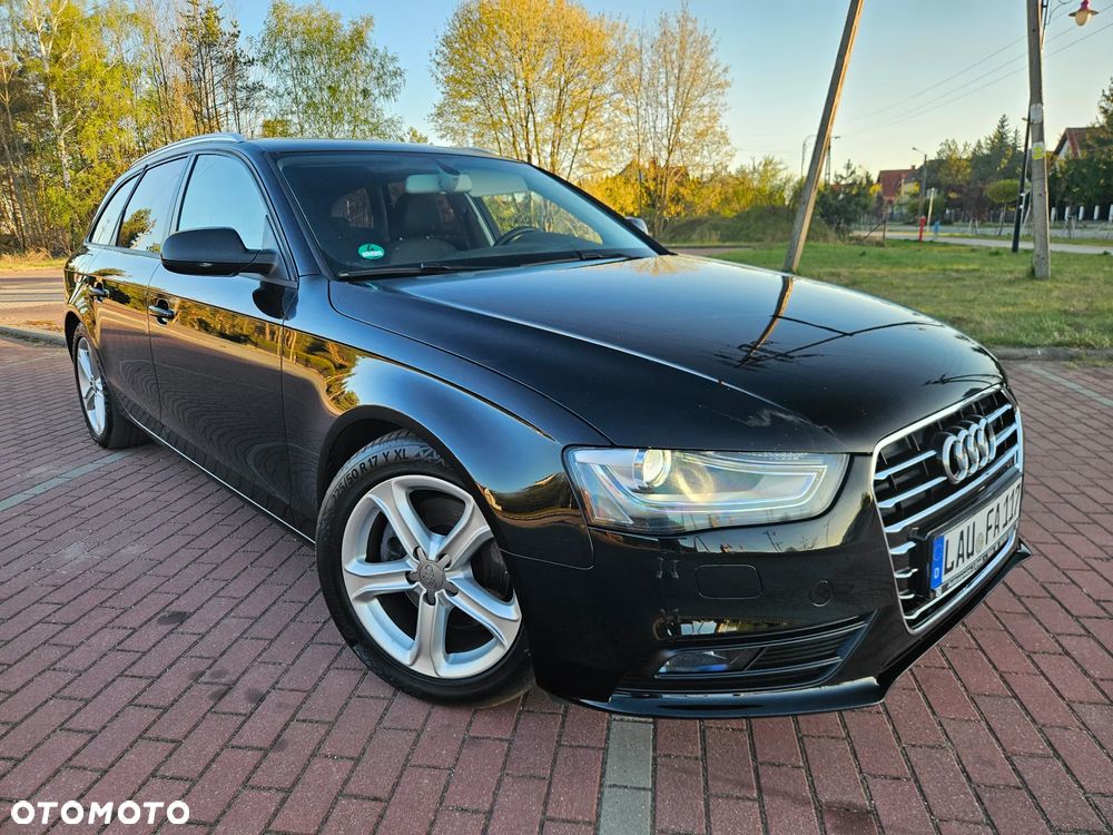 Audi A4 Avant 2.0 TDI DPF multitronic S line Sportpaket - 2