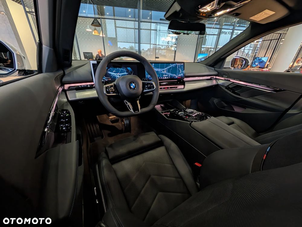 BMW Seria 5 520d xDrive mHEV M Sport - 8