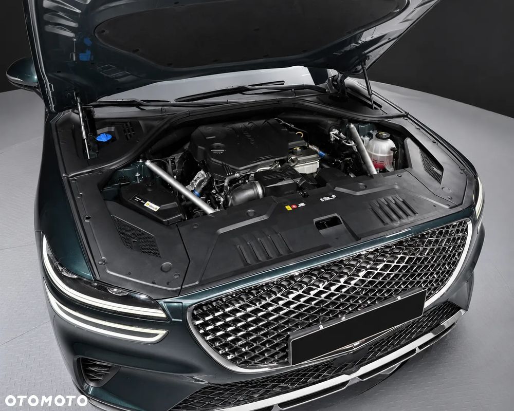 Genesis GV70 2.5T AWD AT8 Luxury Line - 6