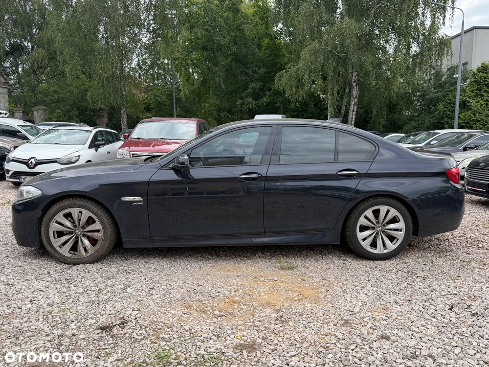BMW Seria 5 525d xDrive - 4