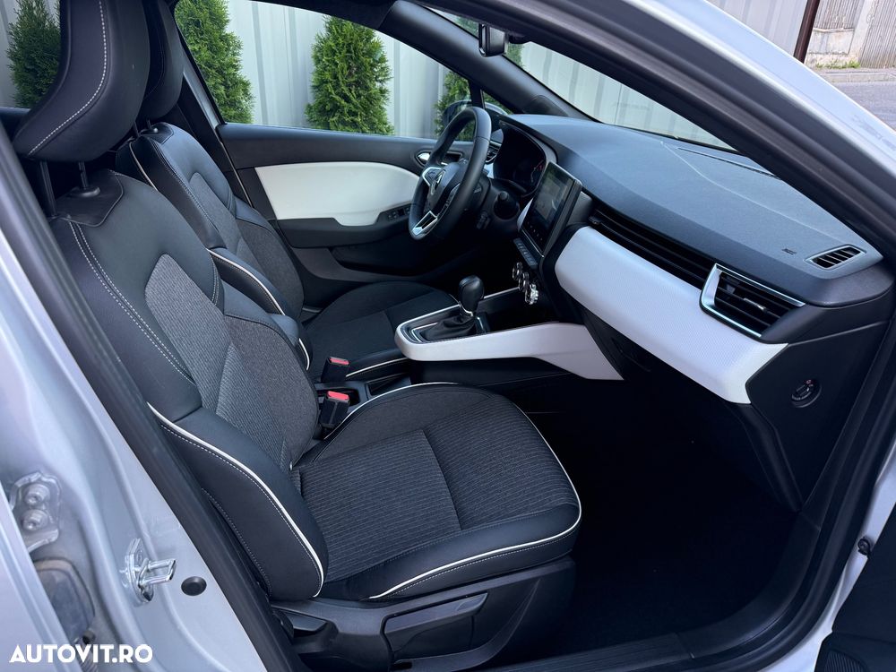 Renault Clio TCe 90 X-tronic INTENS - 21