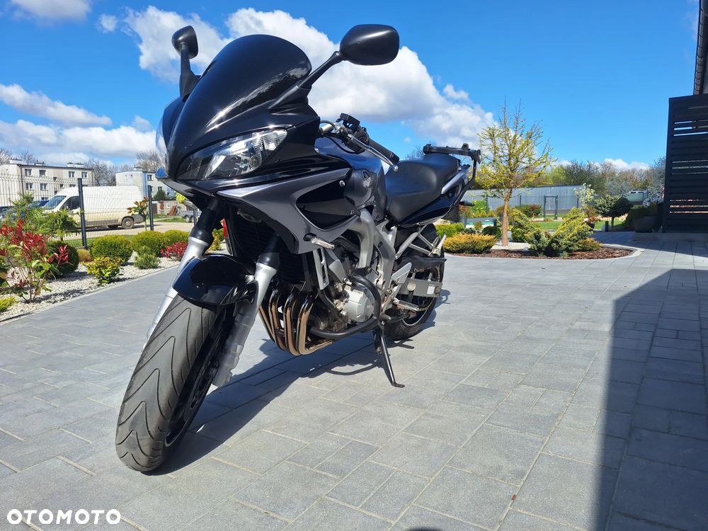 Yamaha FZ6 - 3