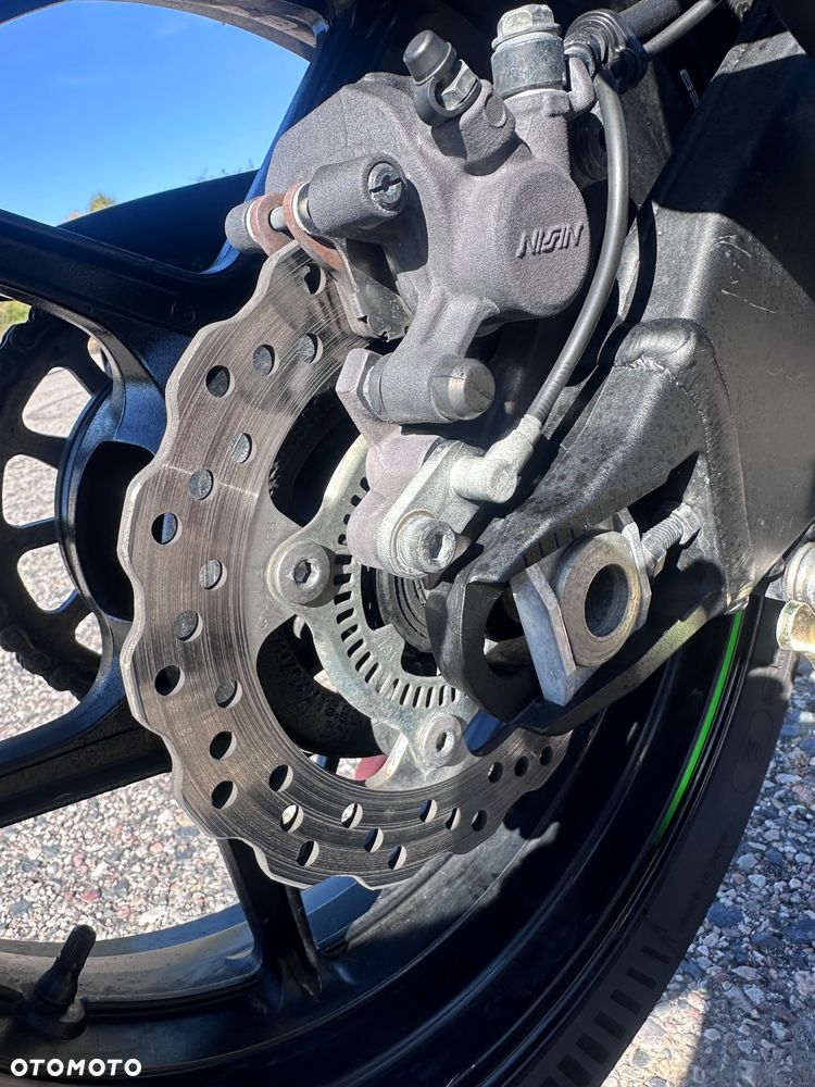 Kawasaki Ninja - 16