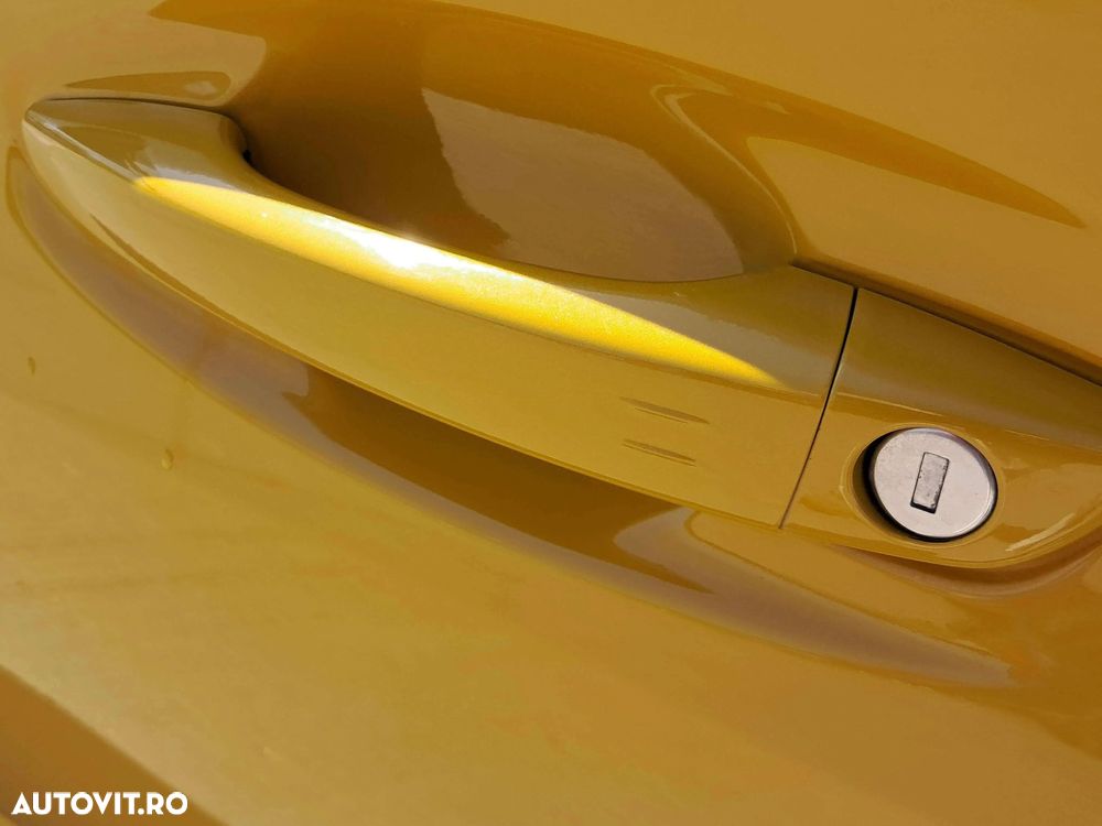 Peugeot 208 1.2 L PureTech STT EAT8 Allure Pack - 4