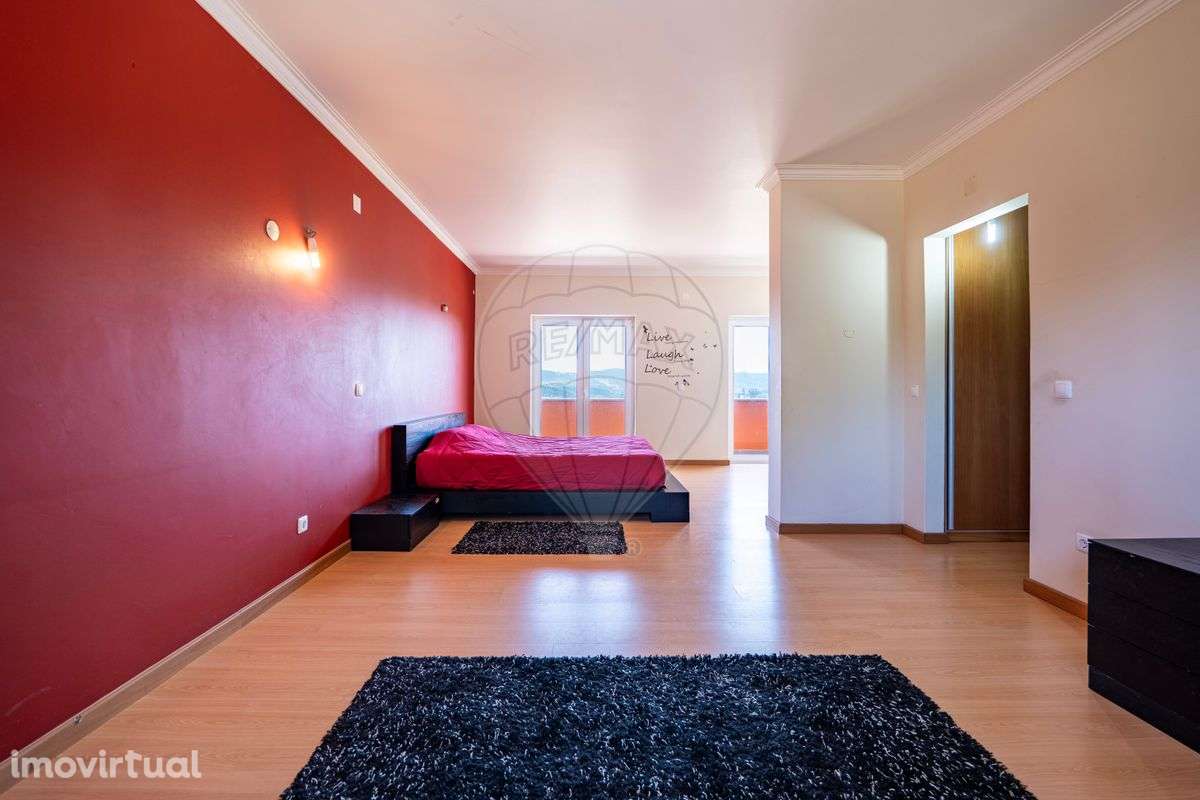 Moradia T4 para venda - Grande imagem: 2/50