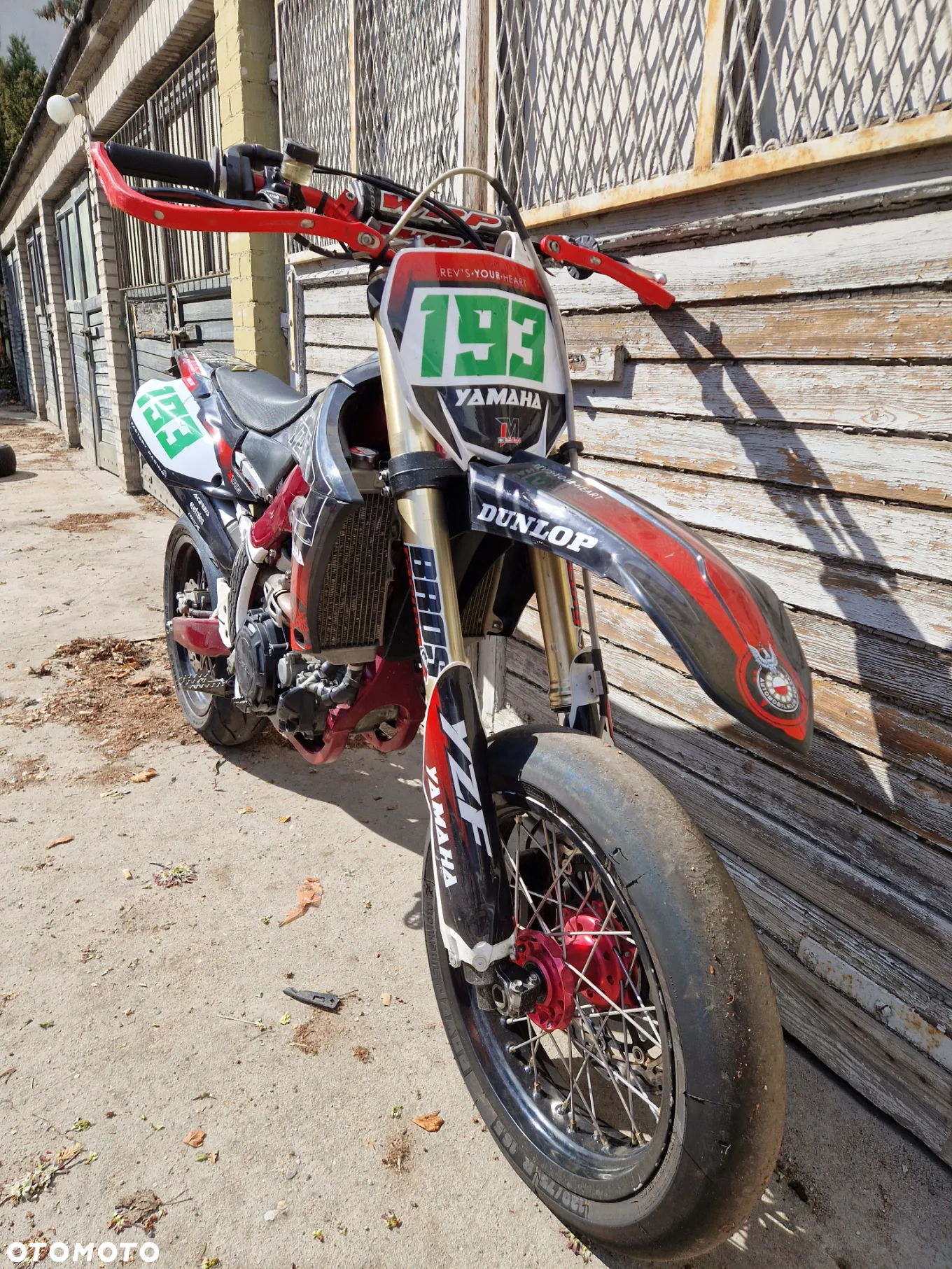 Yamaha YZF - 9
