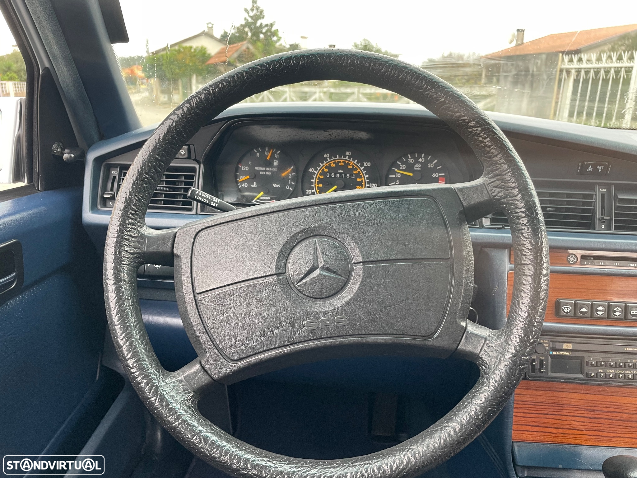 Mercedes-Benz 190 - 14
