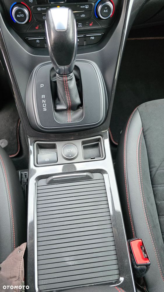 Ford Kuga ver-1-5-ecoboost-4x4-st--line - 38