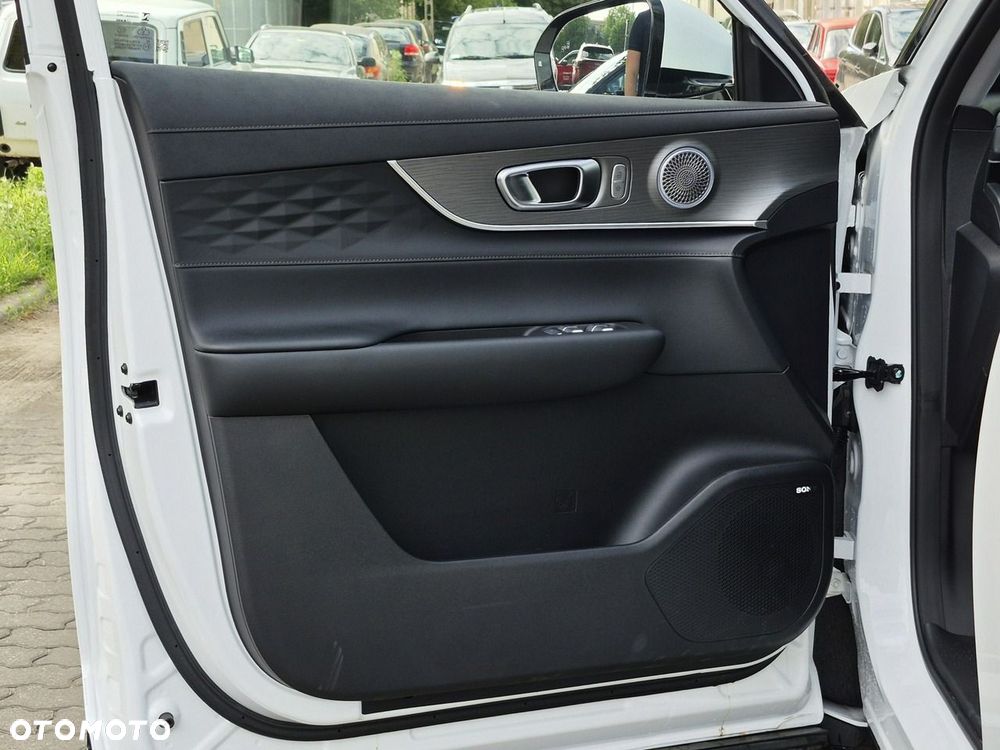 Chery Tiggo 8 1.5 T-GDI Super Hybrid Comfort DCT - 16