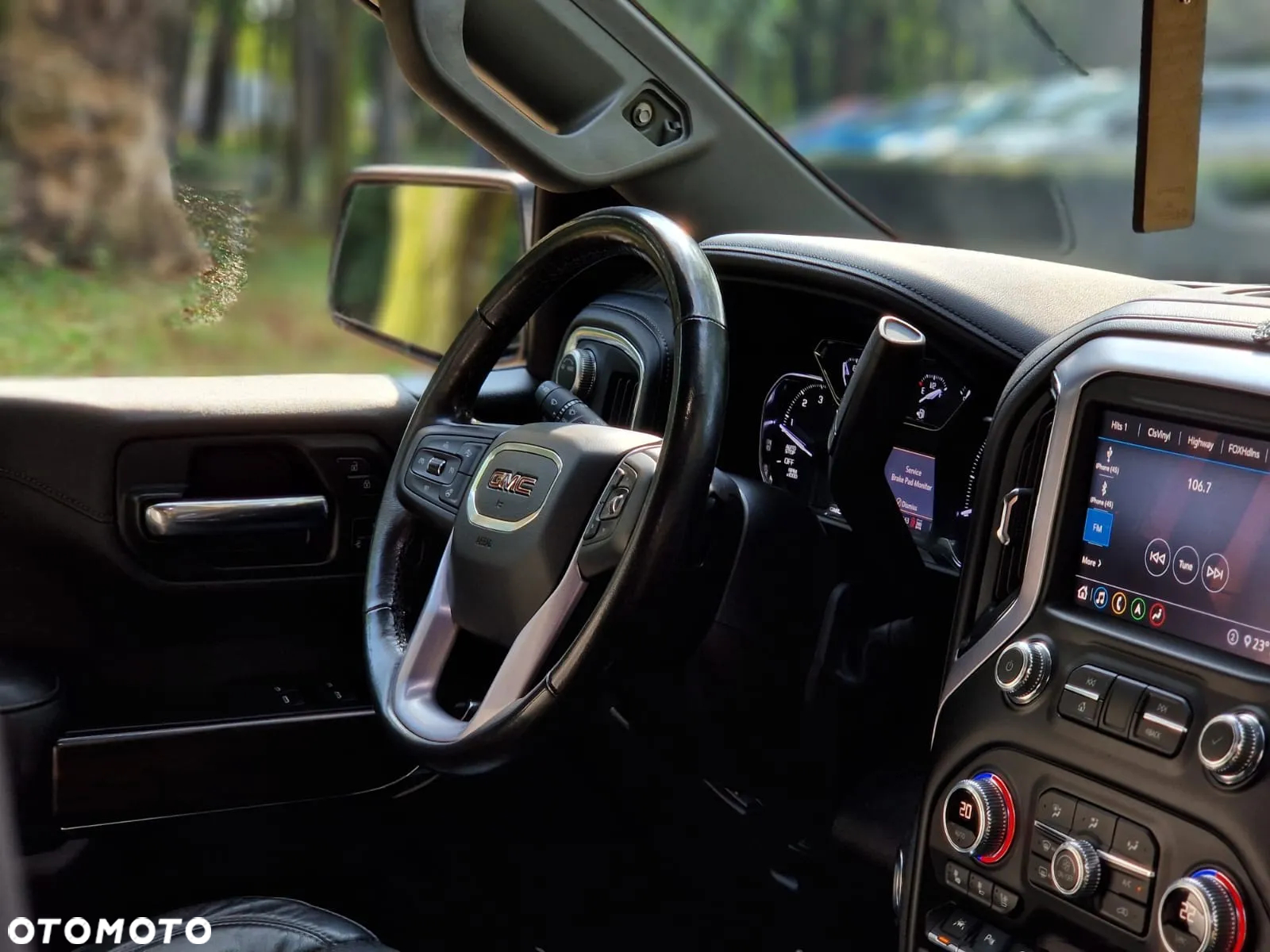 GMC Sierra - 14