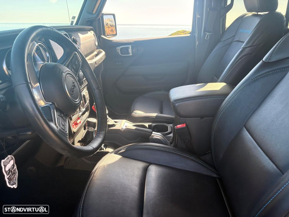 Jeep Wrangler - 20