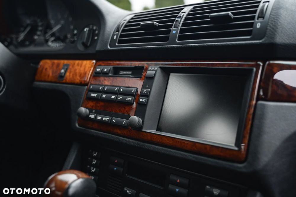 BMW Seria 5 - 21