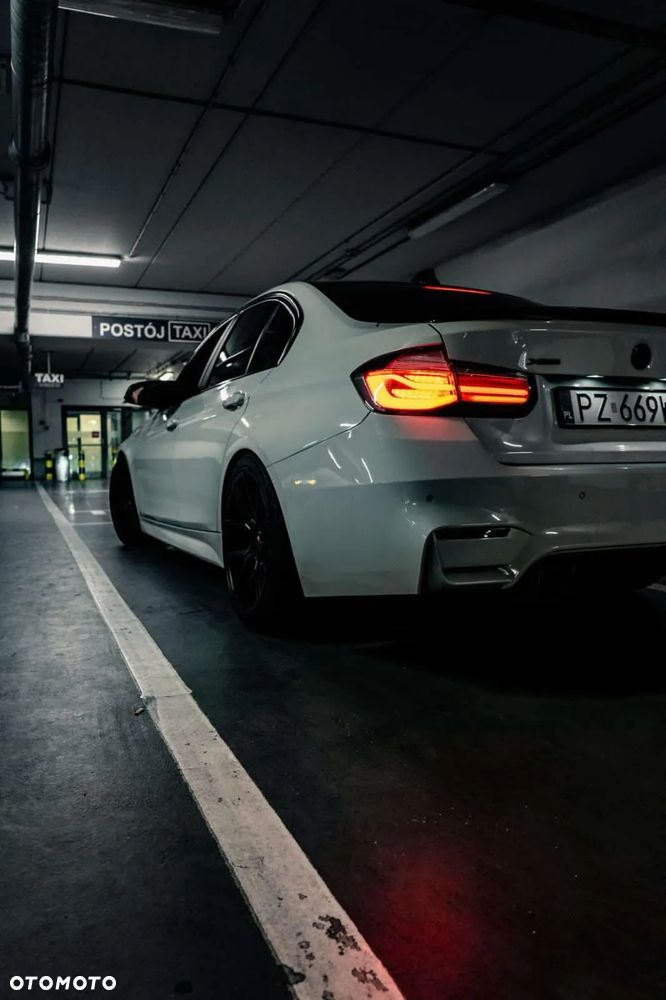 BMW Seria 3 335i xDrive - 5