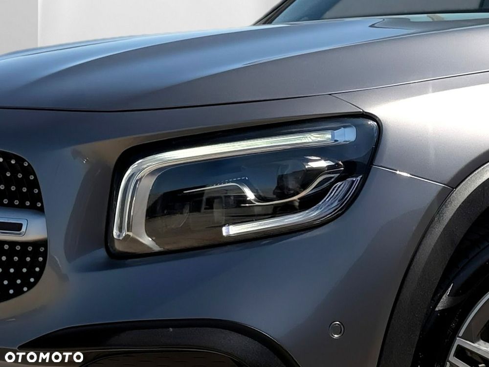 Mercedes-Benz GLB - 9
