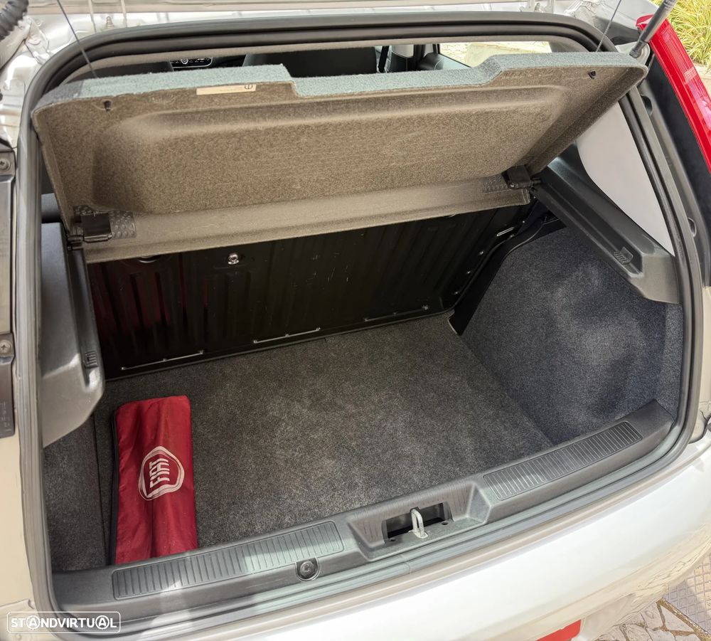 Fiat Punto 1.2 Lounge S&S - 20