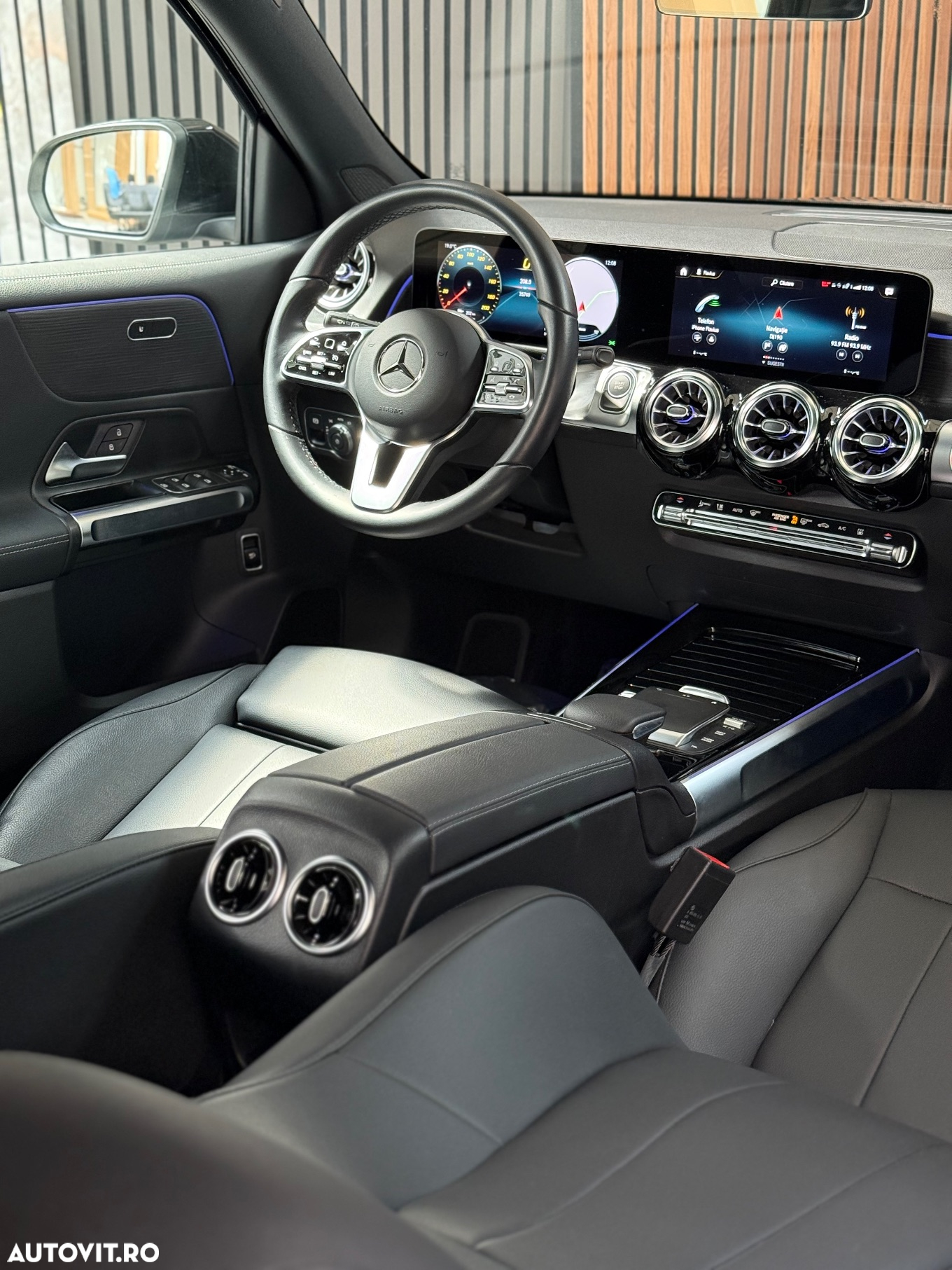 Mercedes-Benz EQB - 6