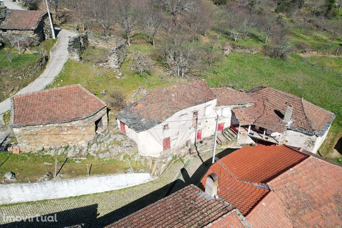 Moradia T4 para venda - Grande imagem: 2/26