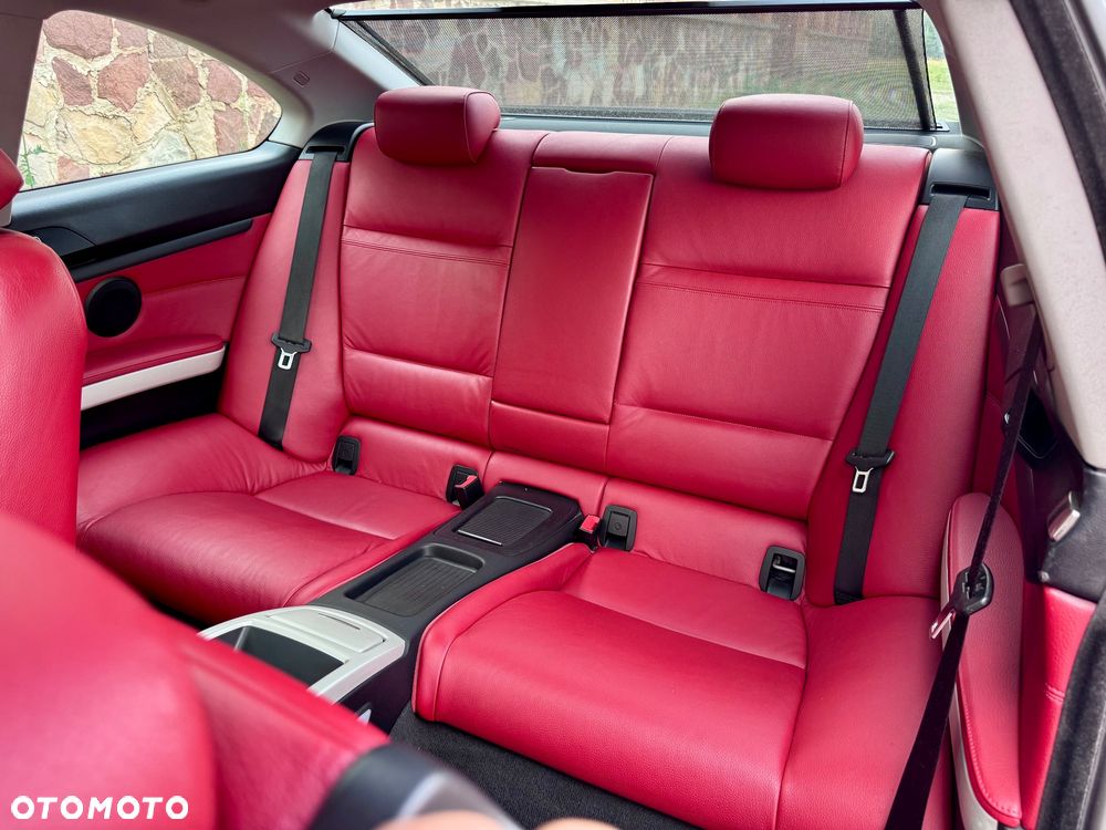 BMW Seria 3 335i Edition Exclusive - 15