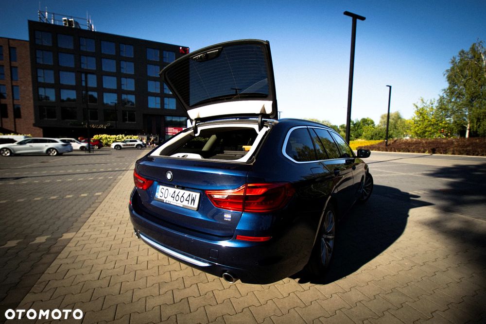 BMW Seria 5 520d xDrive Luxury Line sport - 16