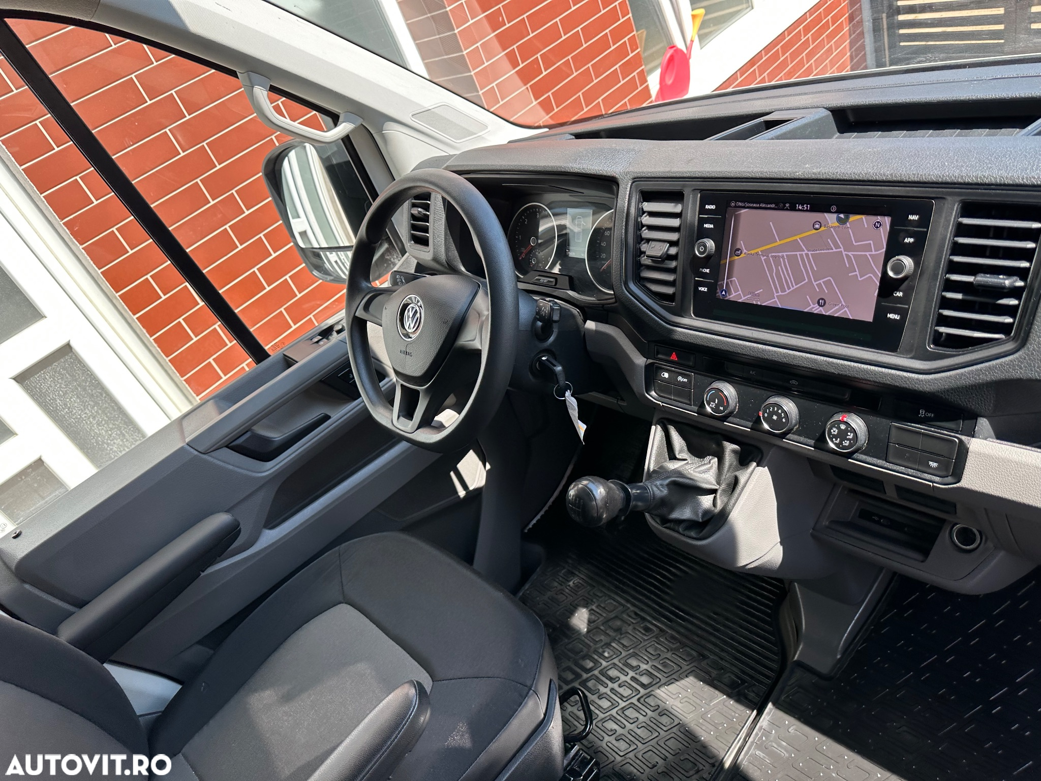 Volkswagen Crafter 3.5 CD Sasiu L4 FWD 103kW - 3