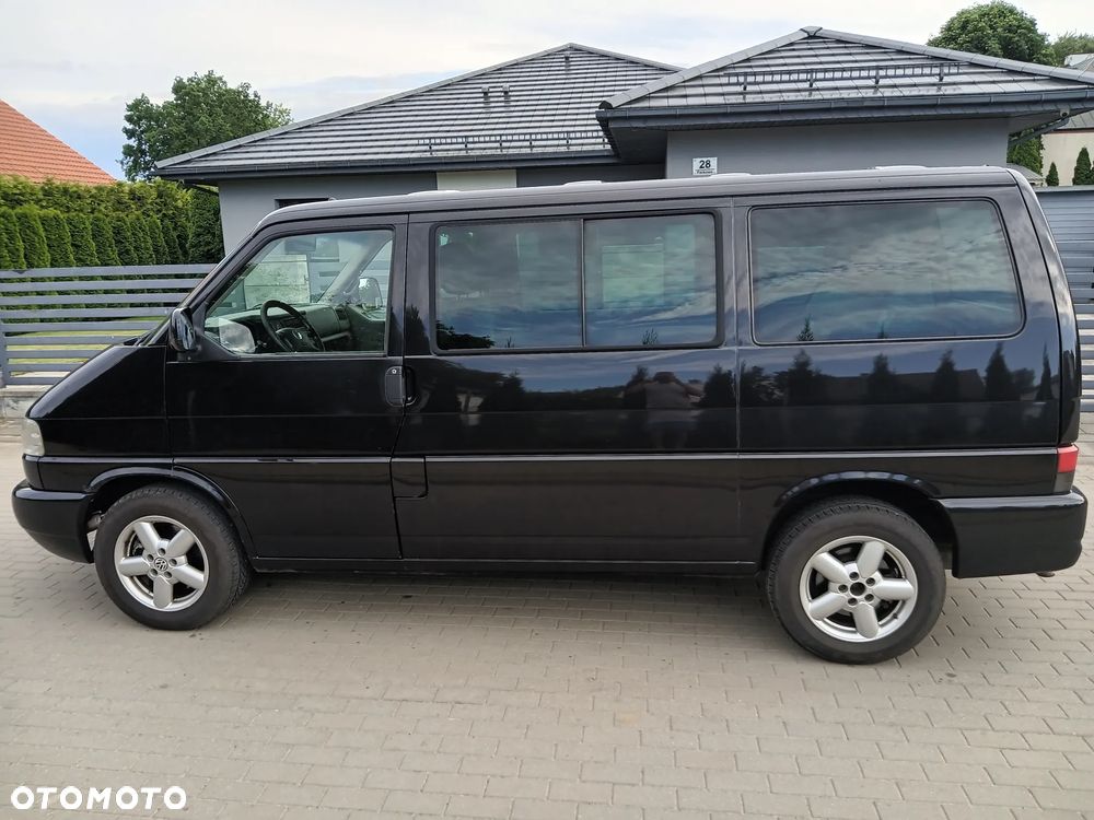 Volkswagen Multivan - 17