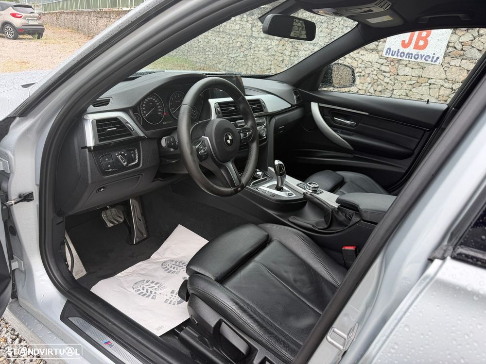 BMW 330 e iPerformance Pack M - 10