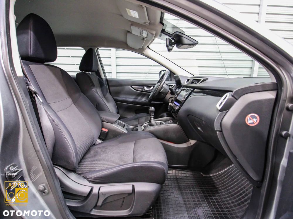 Nissan Qashqai 1.6 DCi ALL-MODE 4x4i N-Connecta - 9