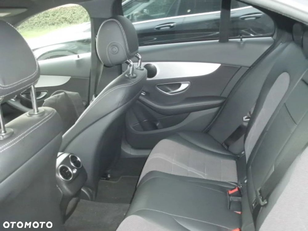 Mercedes-Benz Klasa C 180 9G-TRONIC - 5