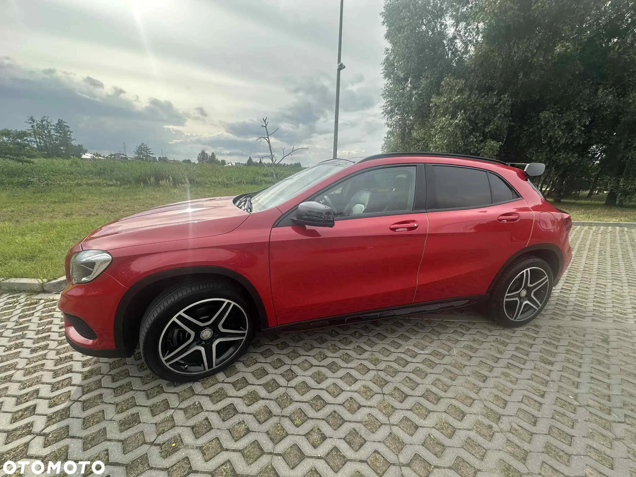 Mercedes-Benz GLA 250 7G-DCT - 8