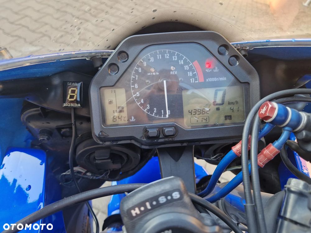 Honda CBR - 12