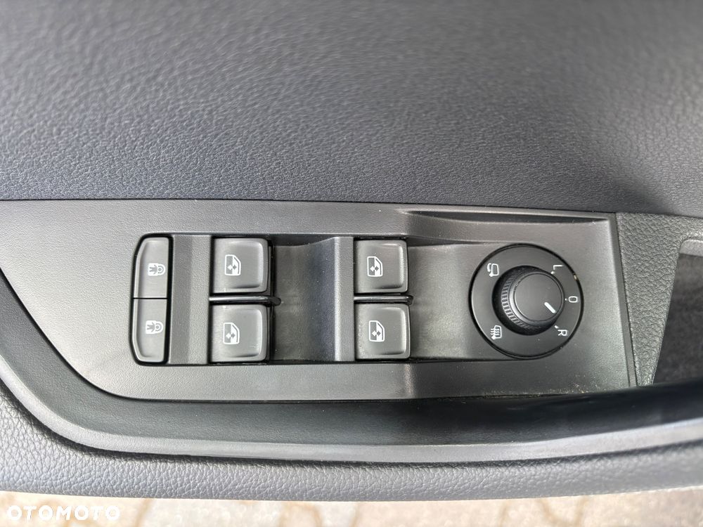 Skoda Superb 1.5 TSI Style DSG - 19