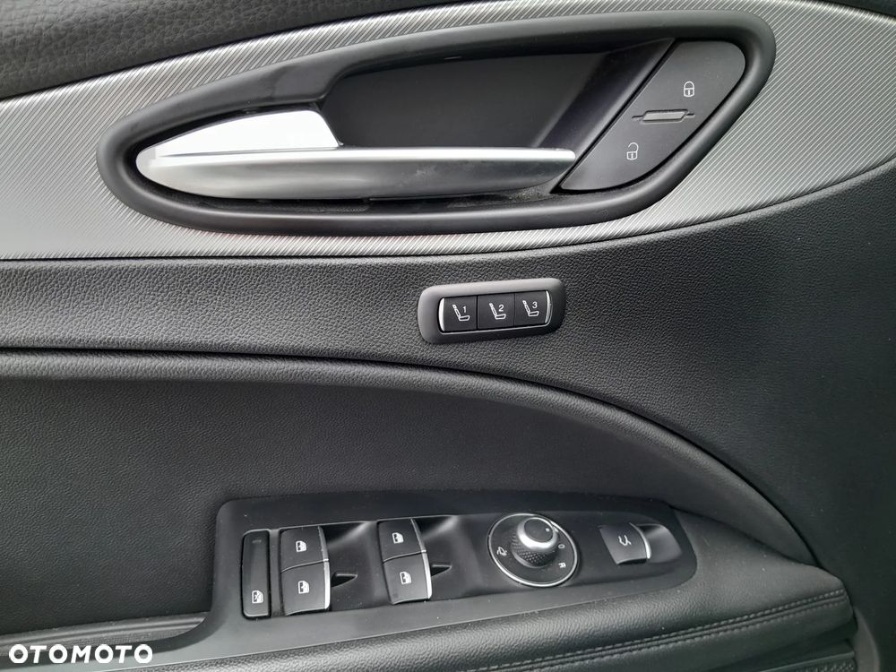 Alfa Romeo Stelvio 2.0 Turbo Veloce Q4 - 15