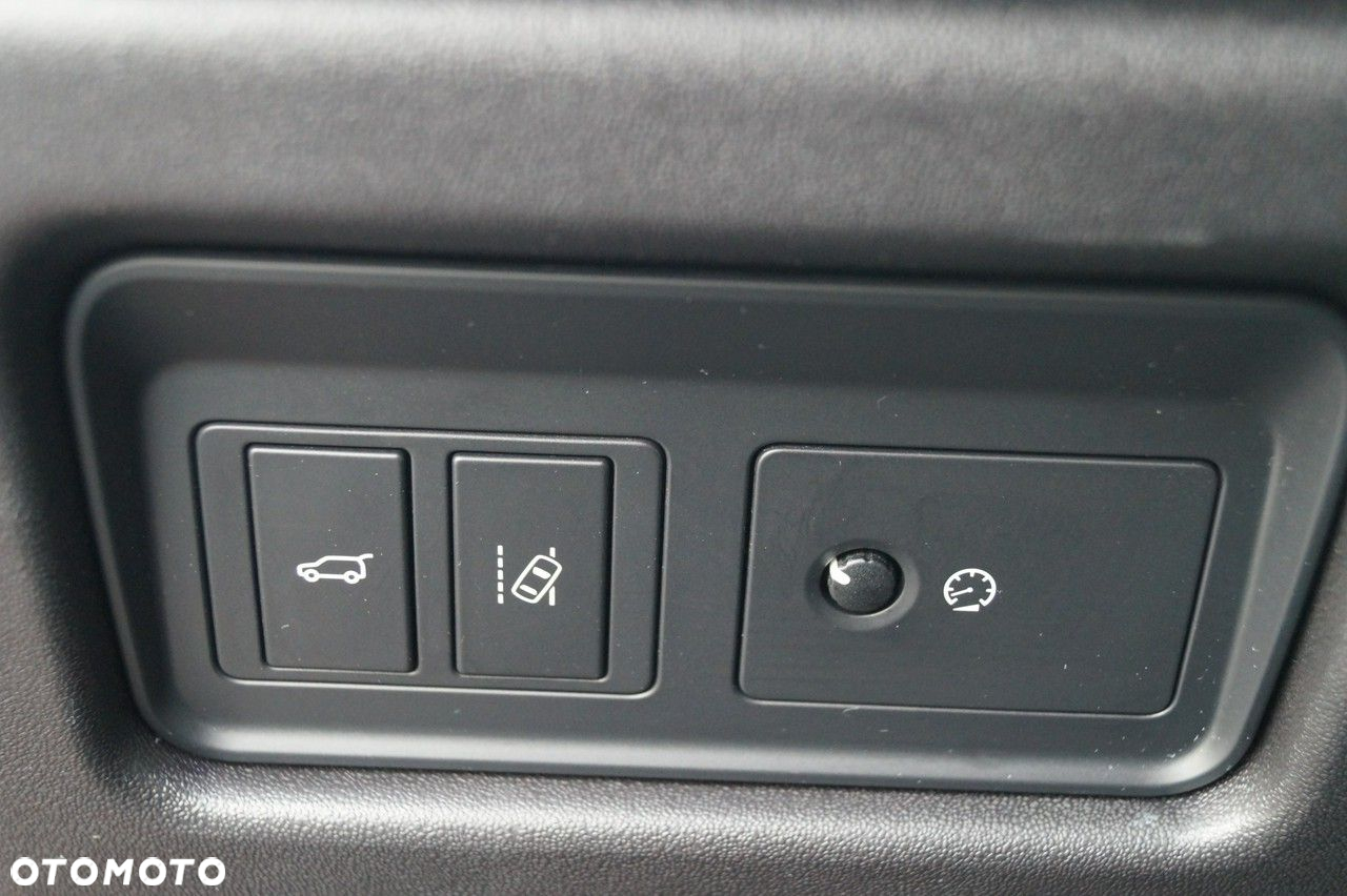 Land Rover Discovery Sport - 35